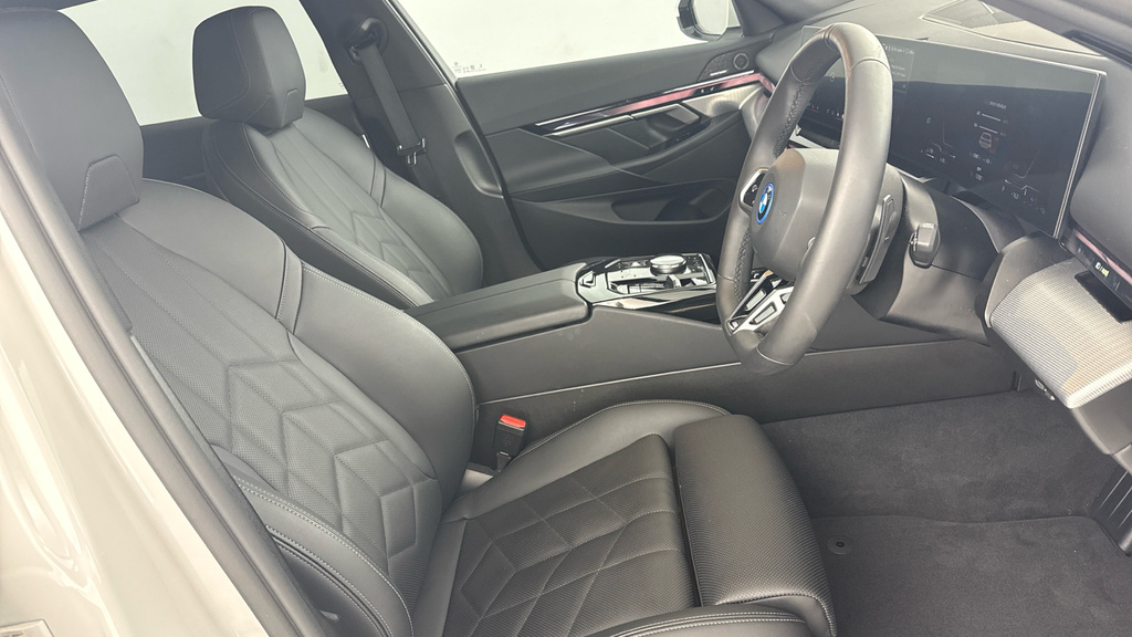 BMW 5 Series 520I M Sport #11