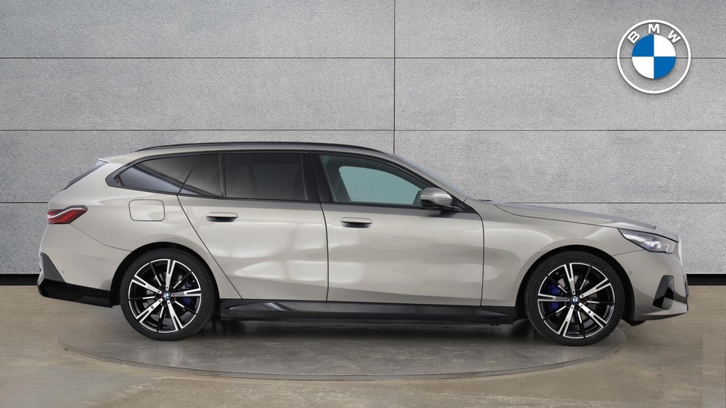 BMW 5 Series Estate Grey #3