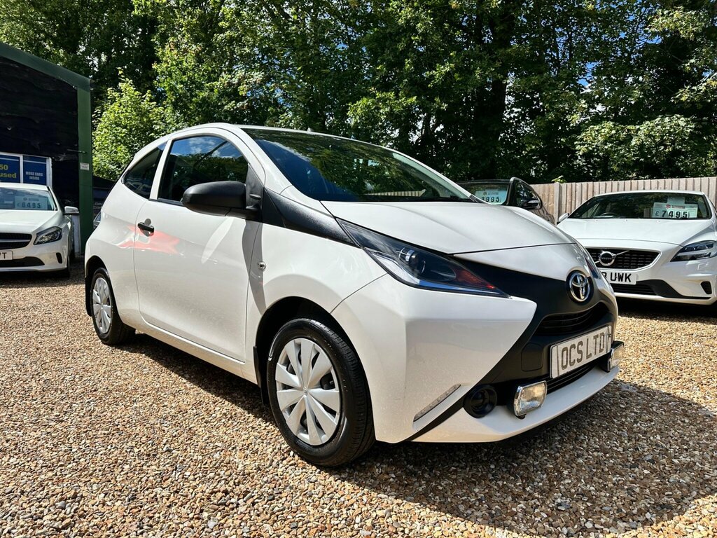 Toyota Aygo 1.0 Vvt-i X Euro 5 Euro 5 White #2