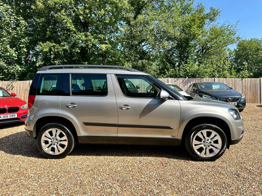 Skoda Yeti 2.0 Tdi Elegance Outdoor 4Wd Euro 5 Beige #3