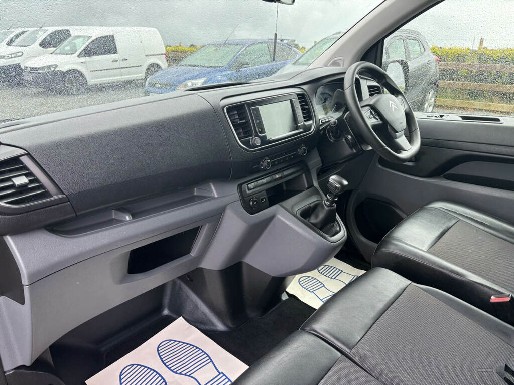 Citroen Dispatch 1400 2.0 Bluehdi 120 Van Enterprise AU69VZN Red #5