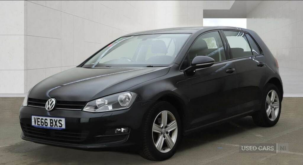 Volkswagen Golf 1.6 Tdi 110 Match Edition VE66BXS Black #2
