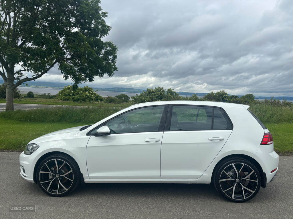 Volkswagen Golf 1.6 Tdi Se MRZ3681 White #3