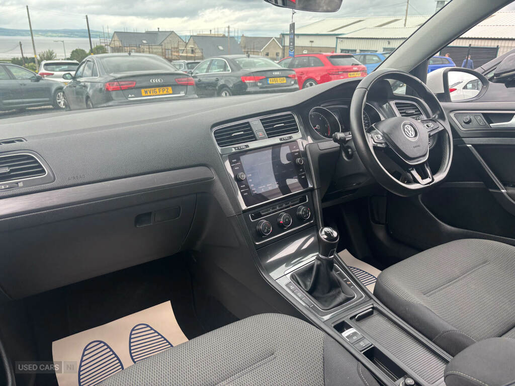 Volkswagen Golf 1.6 Tdi Se MRZ3681 White #6