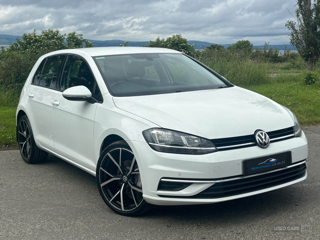 Volkswagen Golf 1.6 Tdi Se MRZ3681 White #2