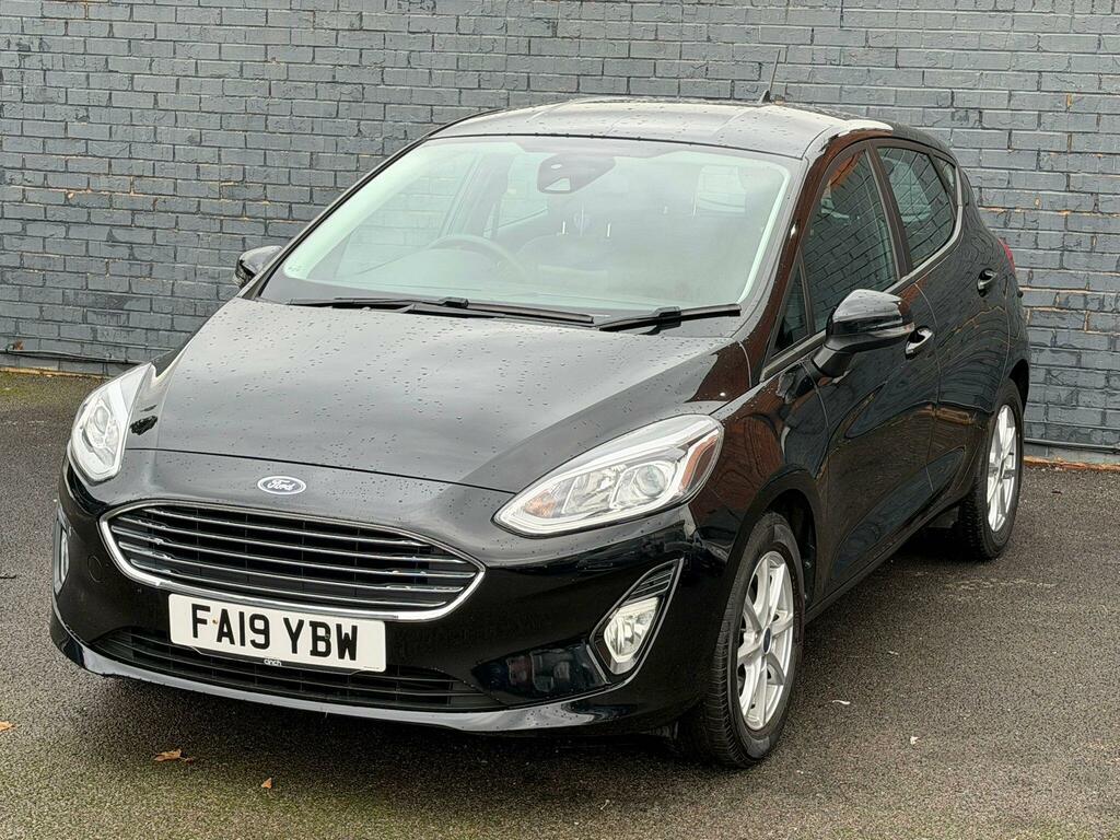 Ford Fiesta 1.5 Tdci Zetec Euro 6 Ss Black