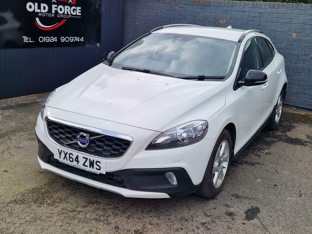 Volvo V40 Cross Country 1.6 D2 Se Powershift Euro 5 Ss YX64ZWS White #4