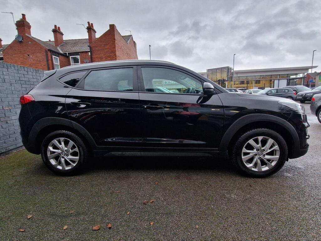 Hyundai Tucson 1.6 Gdi Se Nav Euro 6 Ss EU19HJZ Black #6