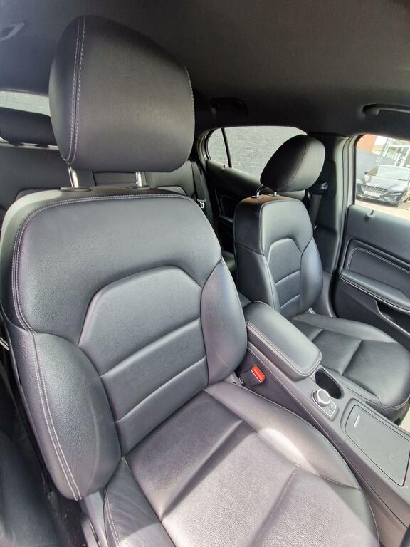 Mercedes-Benz GLA Class Gla 220 D 4Matic Grey #27