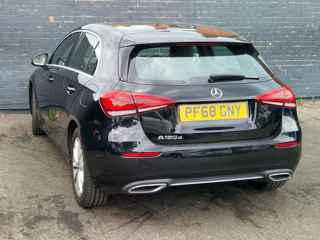 Mercedes-Benz A Class A200 Amg Line Premium Red #7