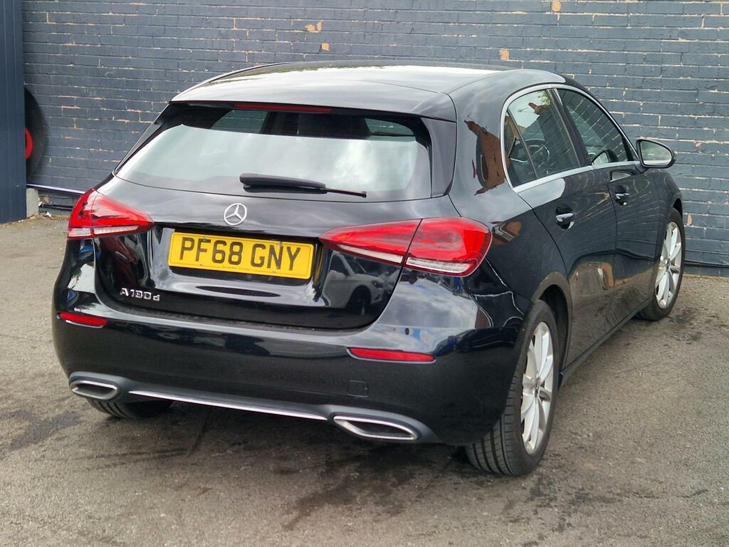 Mercedes-Benz A Class A200 Amg Line Premium Red #9