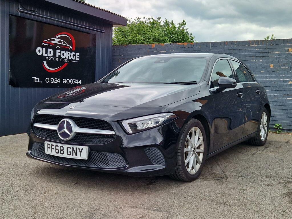 Mercedes-Benz A Class A200 Amg Line Premium Red #16
