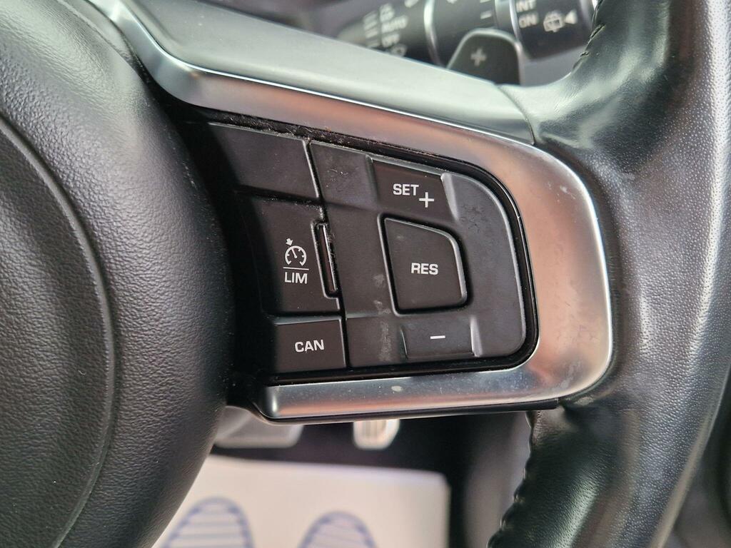 Jaguar F-Pace Diesel Red #46