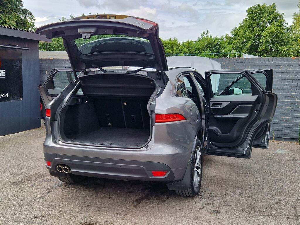 Jaguar F-Pace Diesel Red #19