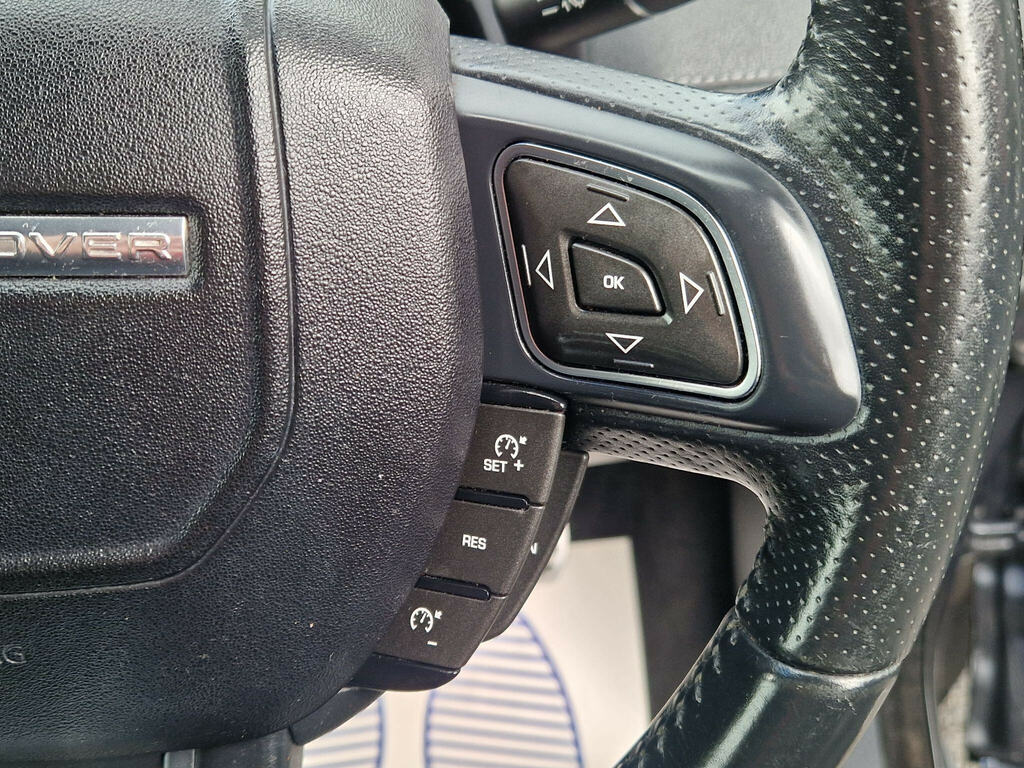 Land Rover Range Rover Evoque Se Tech Black #48