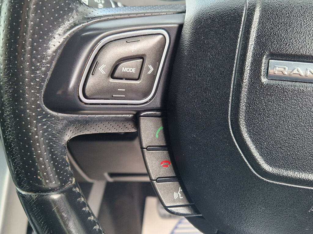 Land Rover Range Rover Evoque Se Tech Black #44