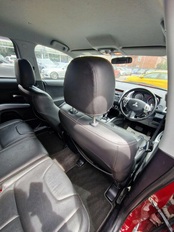 Mitsubishi Outlander Di-d Gx 4 Red #29