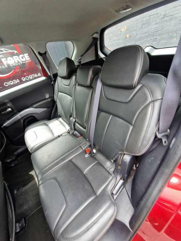 Mitsubishi Outlander Di-d Gx 4 Red #36