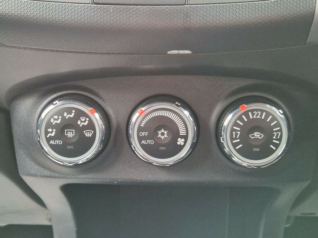 Mitsubishi Outlander Di-d Gx 4 Red #44