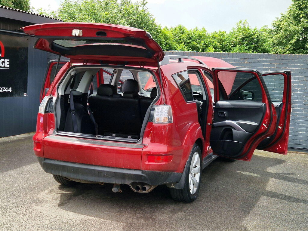Mitsubishi Outlander Di-d Gx 4 Red #19