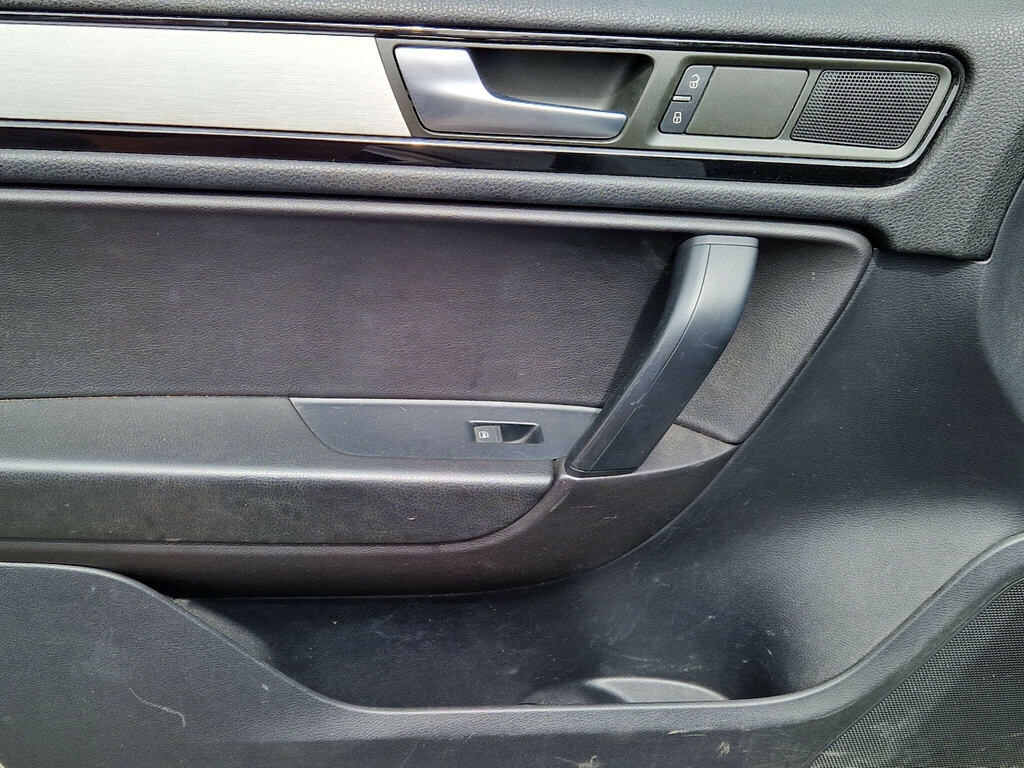 Volkswagen Touareg  Grey #34
