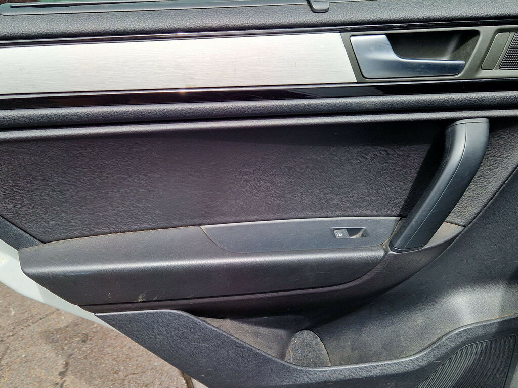Volkswagen Touareg  Grey #37