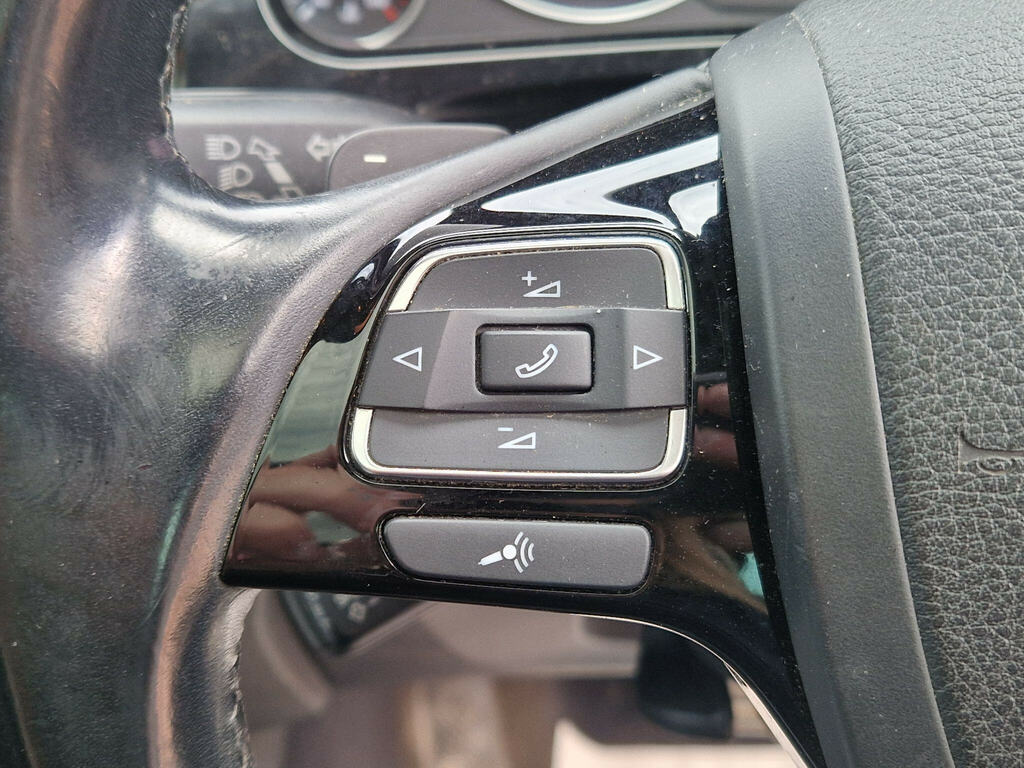 Volkswagen Touareg  Grey #42