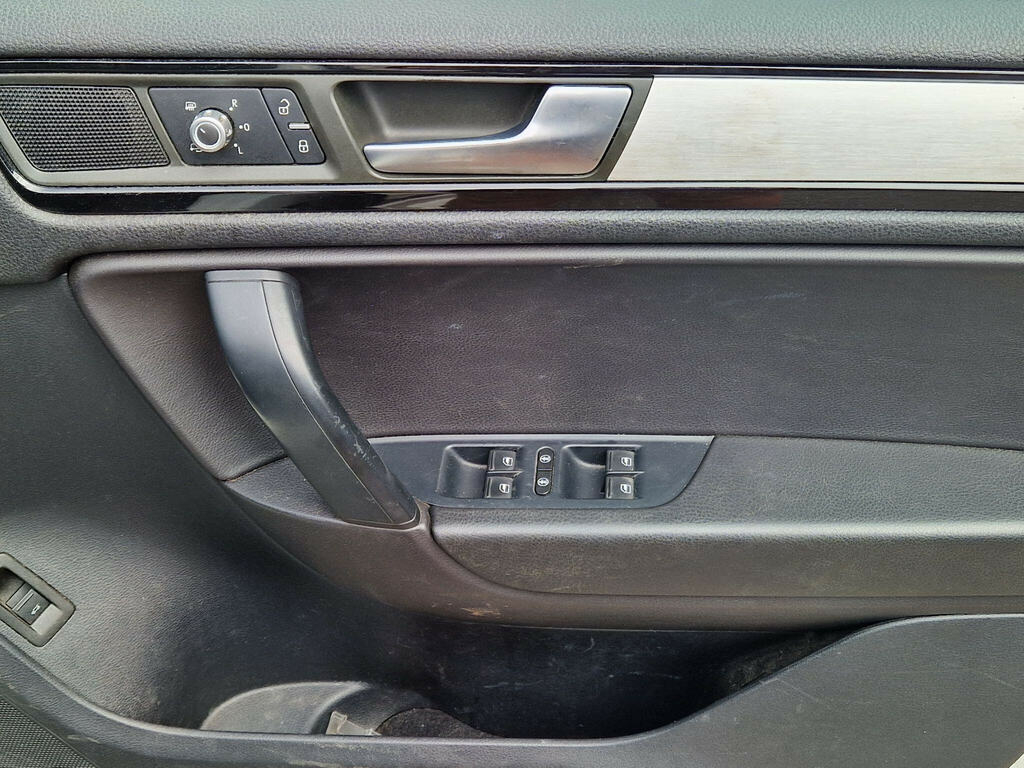 Volkswagen Touareg  Grey #28