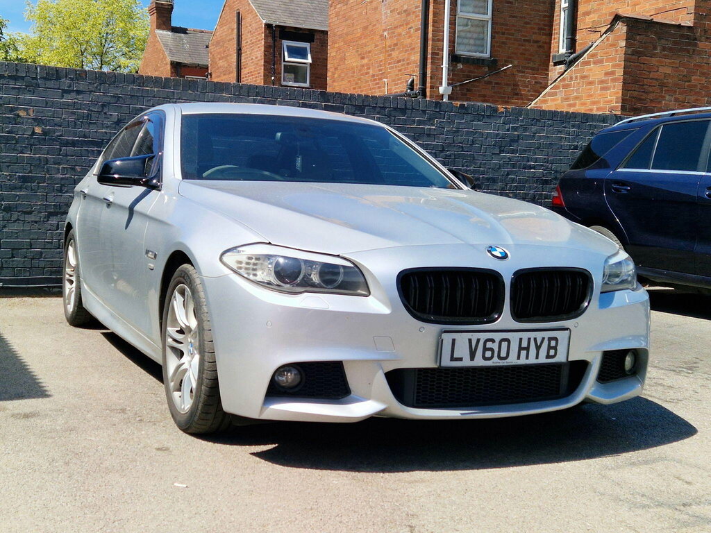 BMW 5 Series Saloon Grey #14
