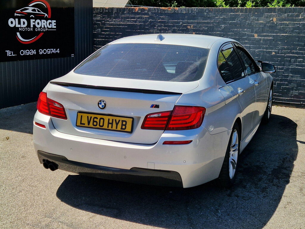 BMW 5 Series Saloon Grey #9