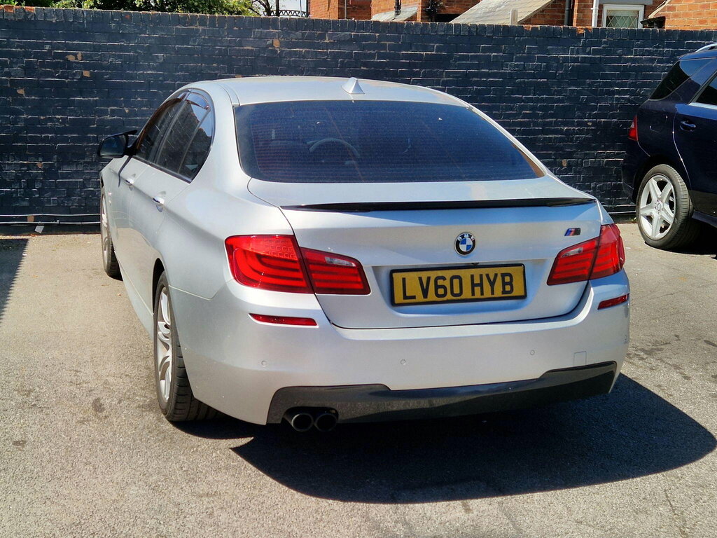 BMW 5 Series Saloon Grey #7