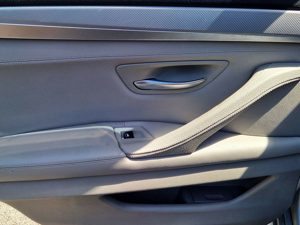 BMW 5 Series Saloon Grey #35