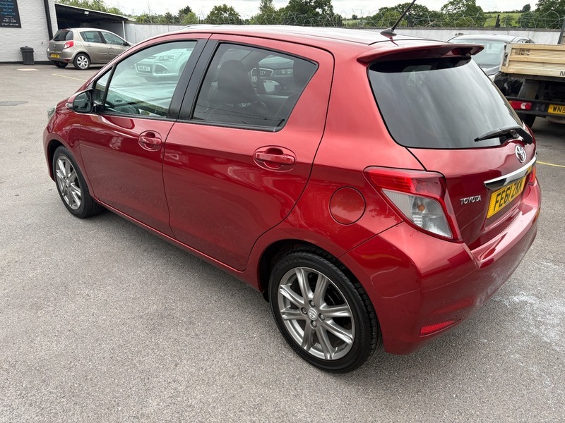 Toyota Yaris Vvt-i Sr Red #5