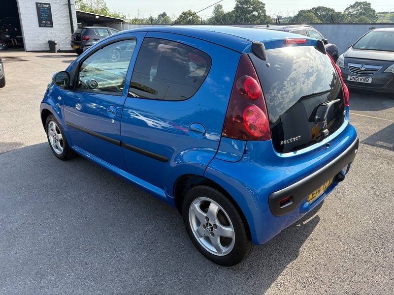 Peugeot 107 Allure Blue #4