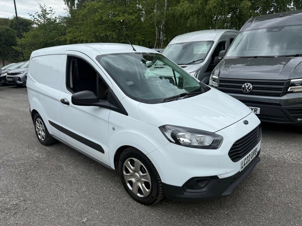 Ford Transit Courier Mpv White