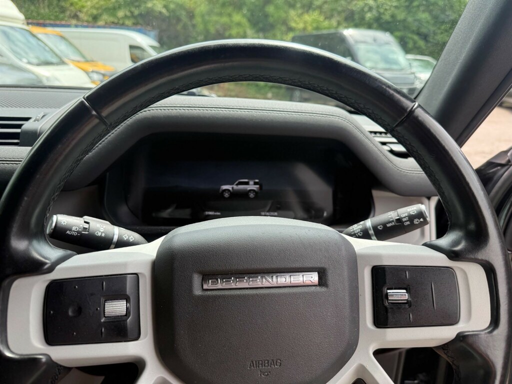 Land Rover Defender 90 3.0 D250 X-dynamic Se 90 Black #13
