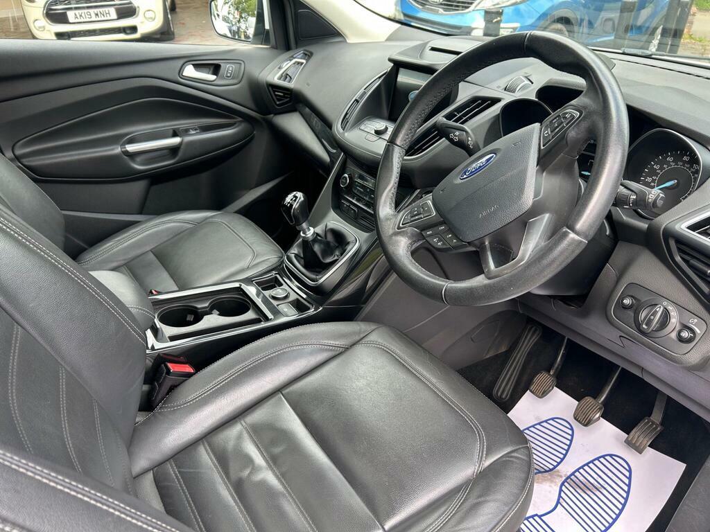 Ford Kuga 2.0 Tdci Titanium 2Wd Black #12