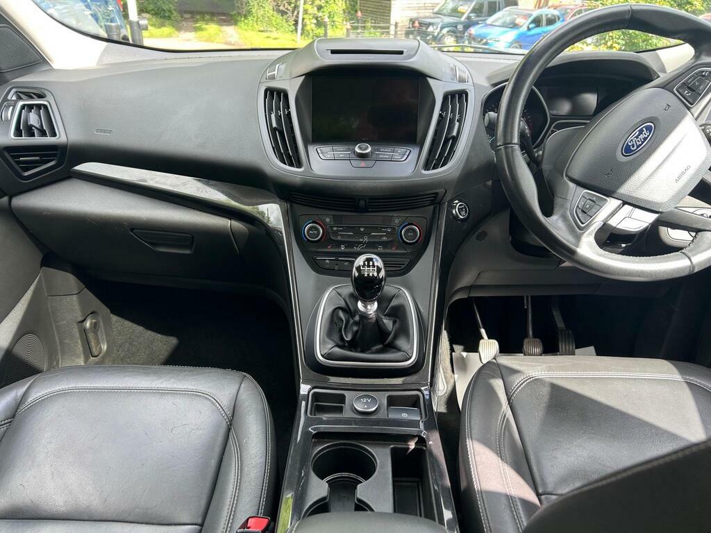 Ford Kuga 2.0 Tdci Titanium 2Wd Black #9