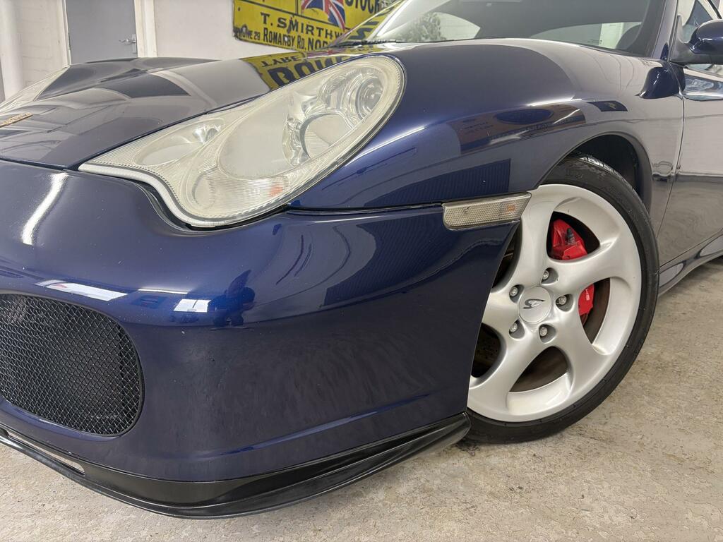Porsche 911 911 Carrera 4S Black #14