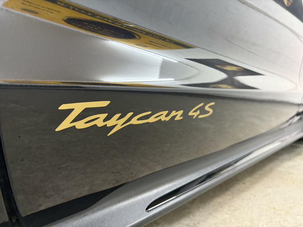 Porsche Taycan 420Kw 4S 93Kwh Red #15