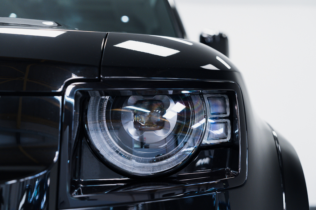 Land Rover Defender 90 Defender Hse D Mhev WJ23DZB Black #6