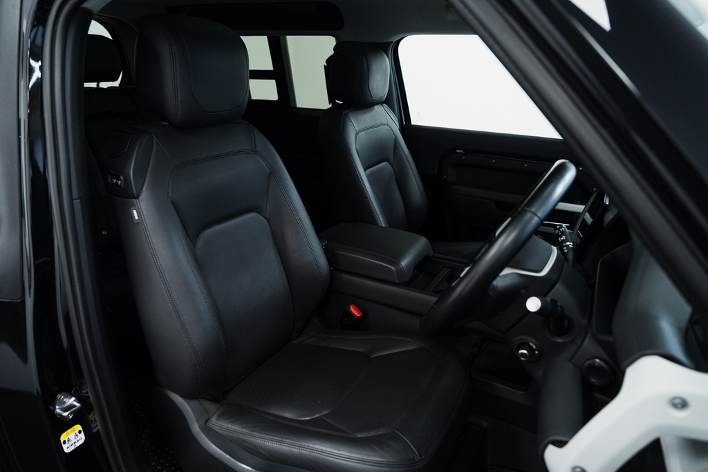 Land Rover Defender 90 Defender Hse D Mhev Black