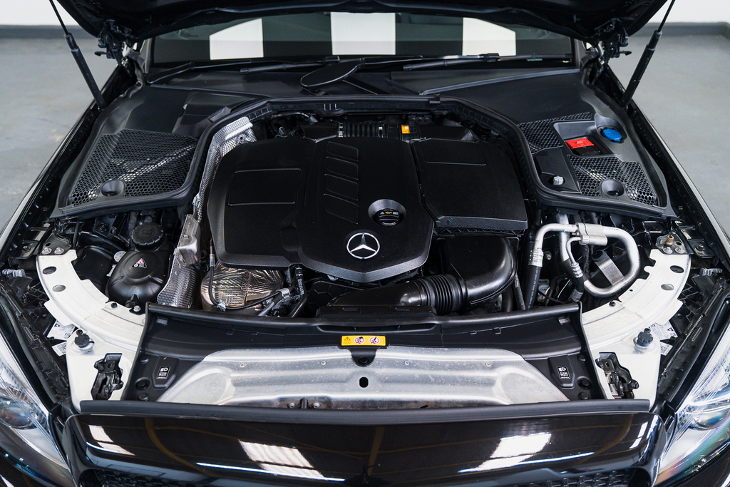 Mercedes-Benz C Class Diesel HK21UMC Black #3