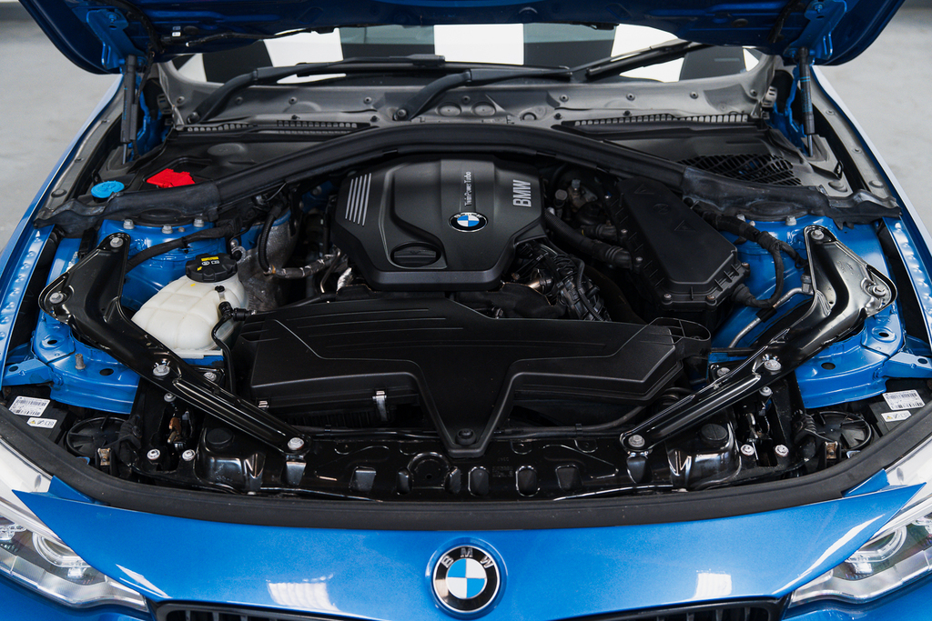 BMW 4 Series Diesel Blue #3