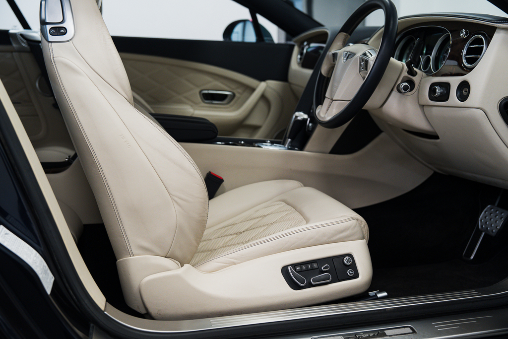 Bentley Continental Convertible Green #34