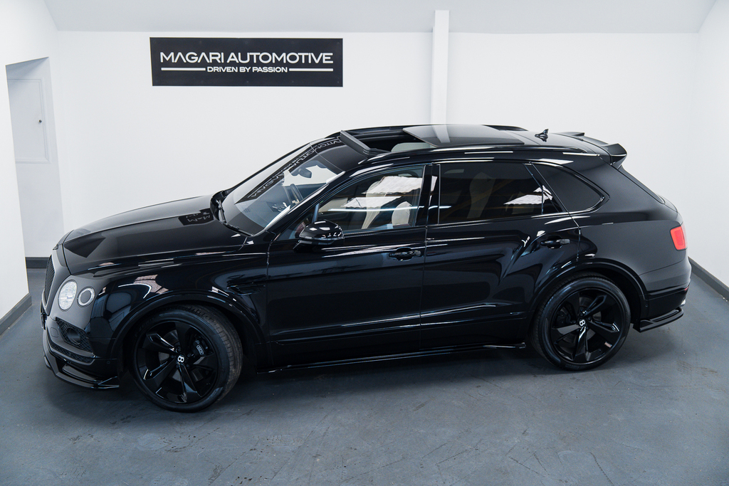 Bentley Bentayga V8 Black #5