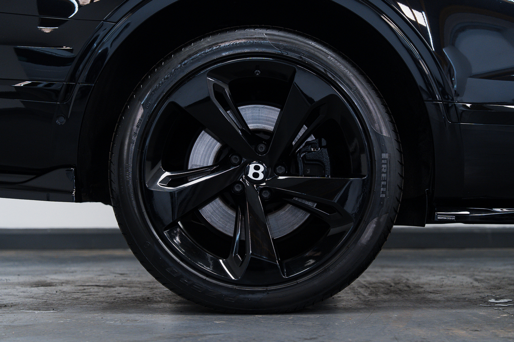 Bentley Bentayga 6.0 W12 Black #32