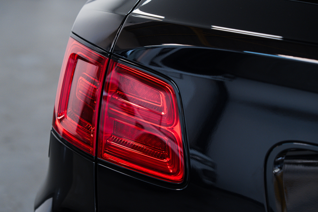 Bentley Bentayga 6.0 W12 Black #16