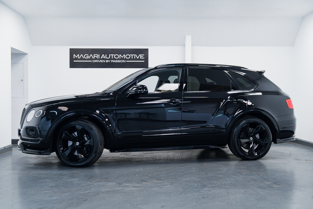 Bentley Bentayga V8 Black #4
