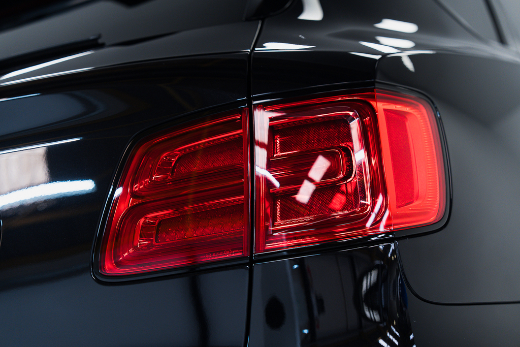 Bentley Bentayga 6.0 W12 Black #14